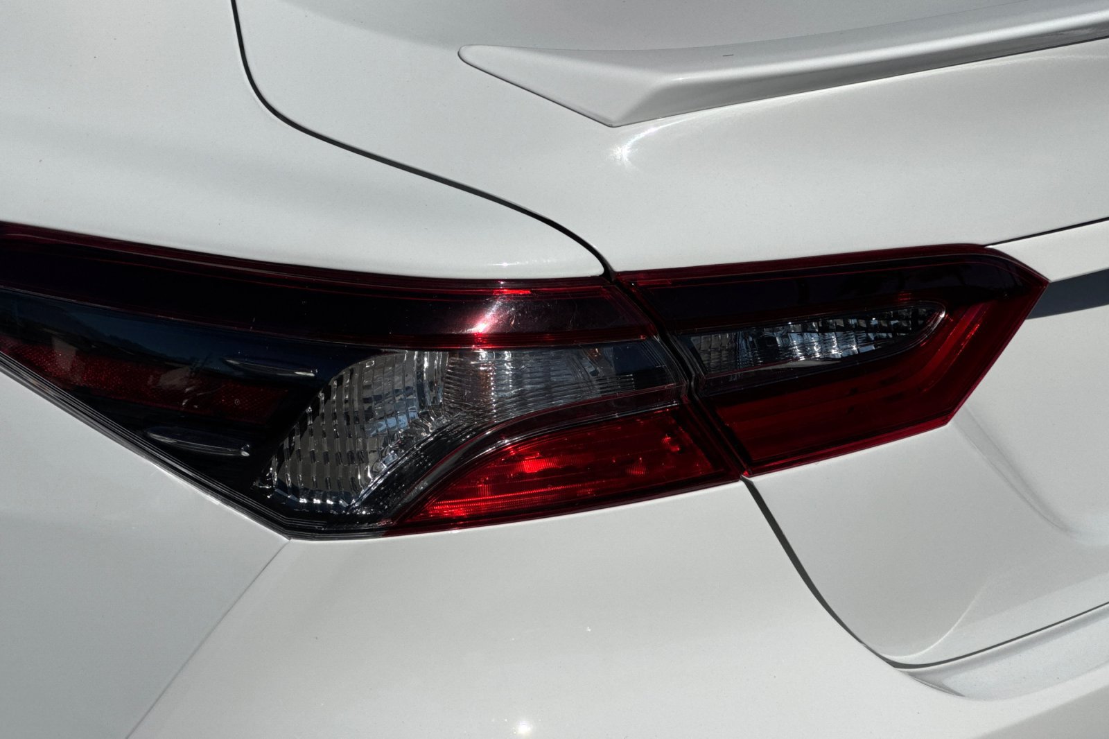 Used 2022 Toyota Camry LE w/ Carpet Mat Package (TMS) FWD image 33
