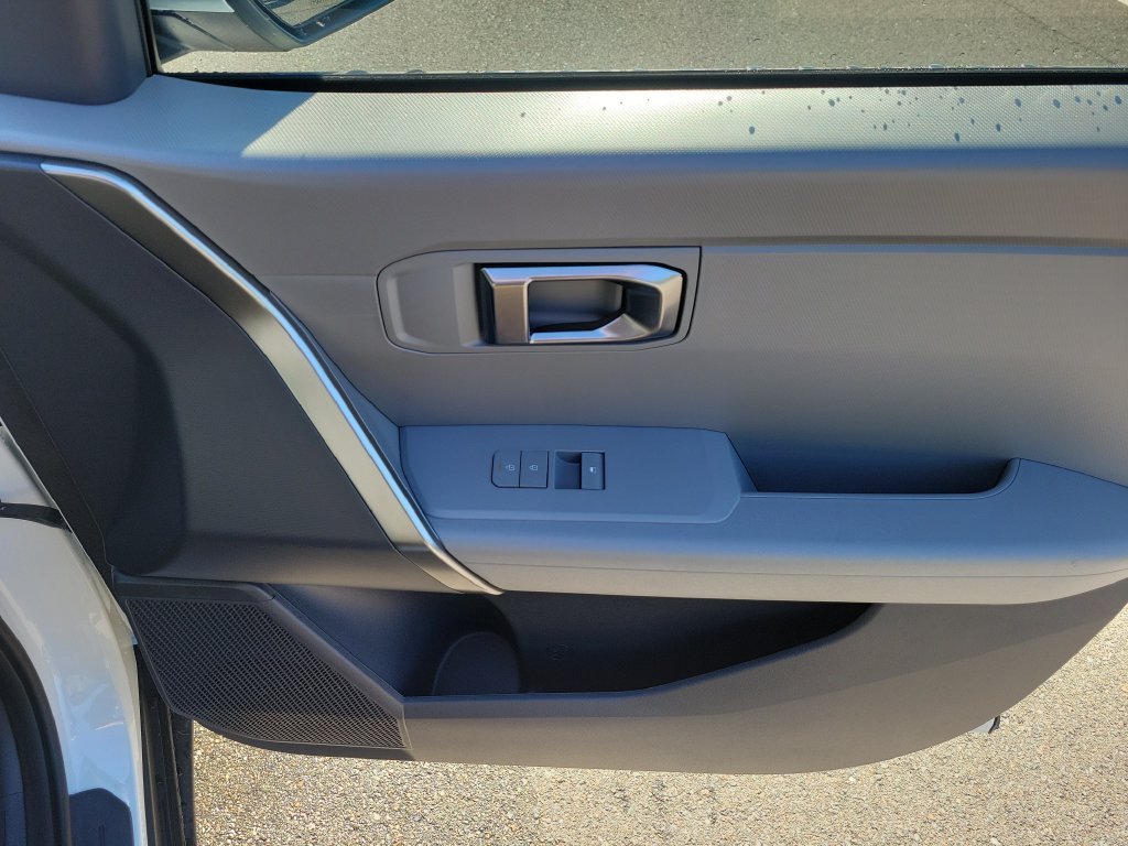 New 2027 Kia Seltos LX FWD image 10