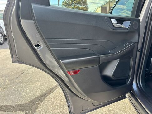 Used 2021 Ford Escape Titanium w/ Titanium Elite Package AWD/4WD image 15