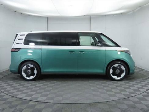 New 2025 Volkswagen ID. Buzz Pro S Plus image 4