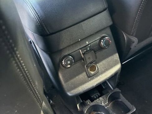 Used 2018 Ford Explorer XLT w/ Equipment Group 202A image 42