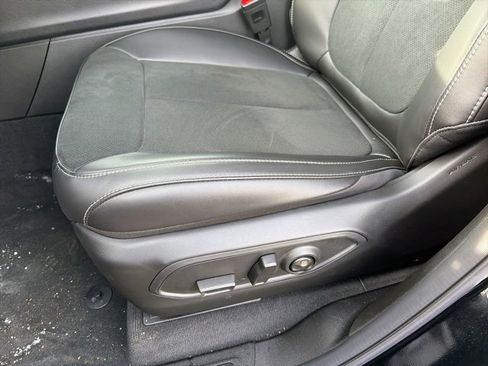 New 2026 Jeep Grand Cherokee Laredo image 10