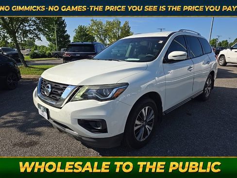 Used 2017 Nissan Pathfinder S AWD/4WD image 3