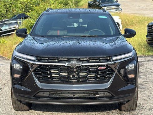 New 2026 Chevrolet Trax RS w/ Sunroof Package FWD image 2