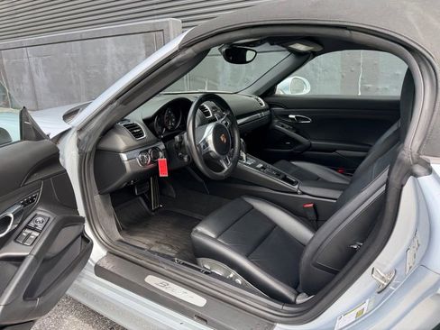 Used 2015 Porsche Boxster RWD image 4