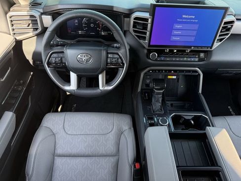 Used 2024 Toyota Tundra Limited AWD/4WD image 12