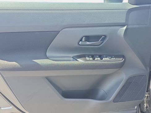 New 2026 Nissan Kicks S FWD image 25