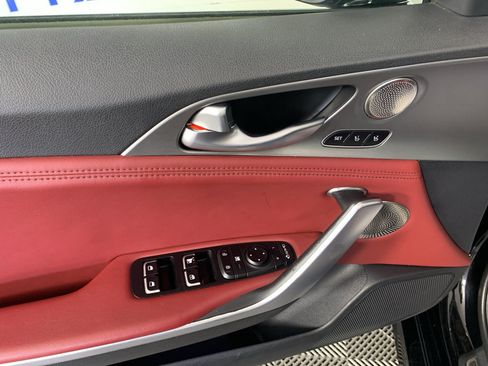 Used 2018 Kia Stinger GT2 AWD/4WD image 13