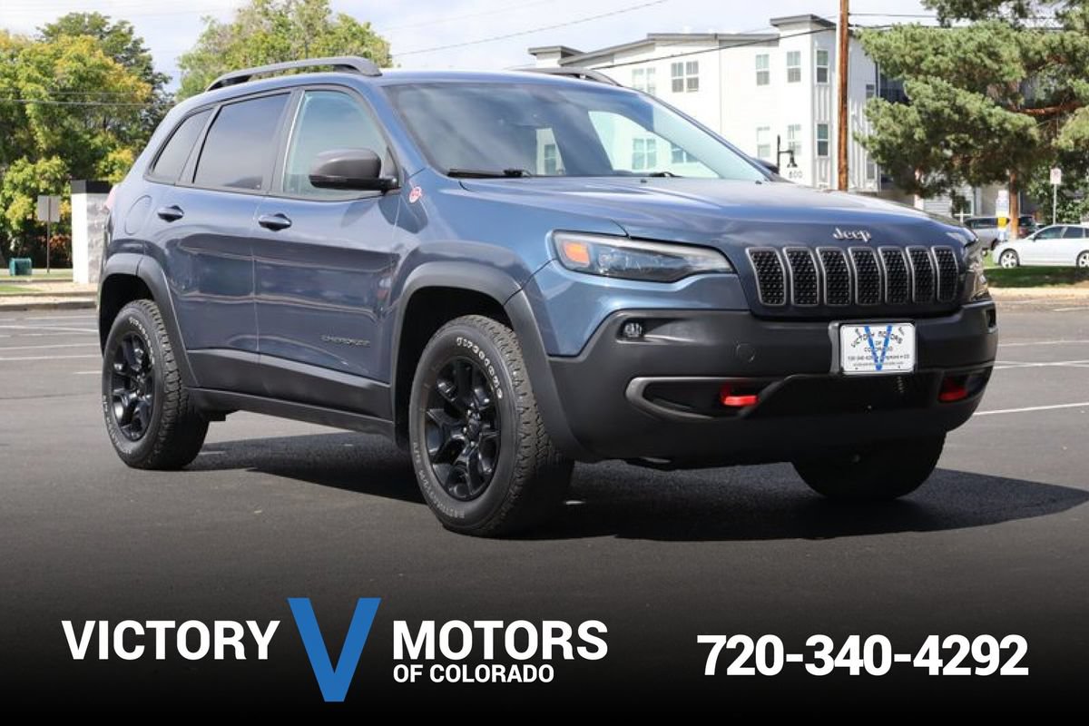 Used 2019 Jeep Cherokee Trailhawk w/ Comfort/Convenience Group AWD/4WD image 1