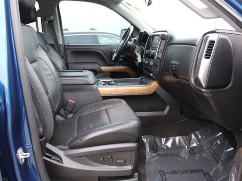 Used 2017 Chevrolet Silverado 1500 LTZ w/ Sport Package image 19