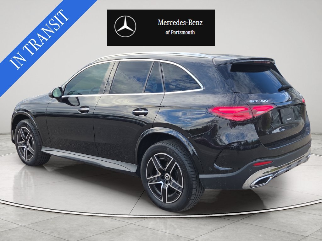 Used 2023 Mercedes-Benz GLC 300 4MATIC image 3