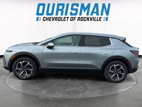 New 2026 Chevrolet Equinox EV LT image 3