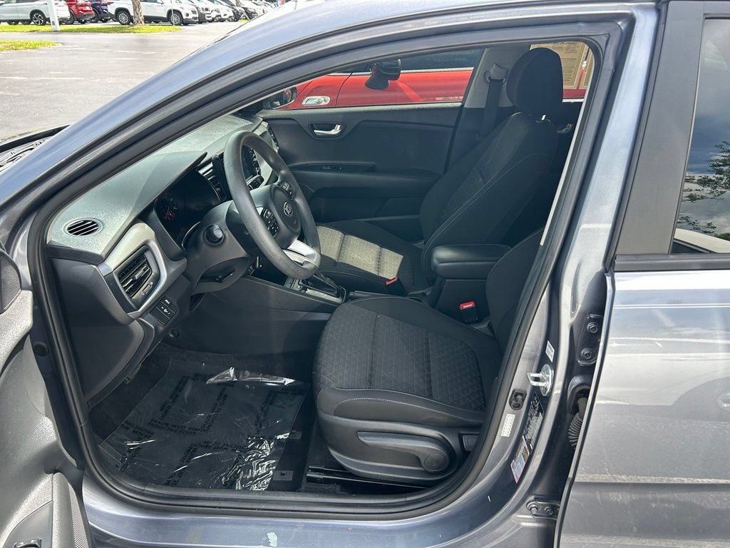 Used 2020 Kia Rio S FWD image 16