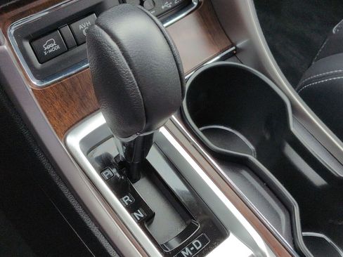 Used 2022 Subaru Ascent Touring image 30