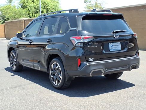 Used 2025 Subaru Forester Limited AWD/4WD image 5