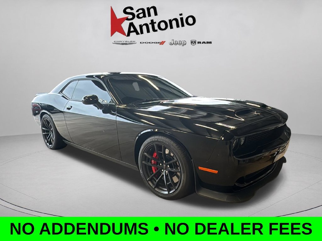 Used 2023 Dodge Challenger SRT Hellcat RWD image 1
