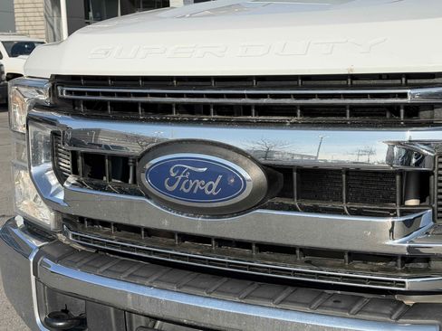 Used 2022 Ford F250 XL w/ STX Appearance Package image 13