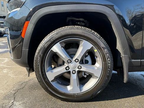 New 2026 Jeep Grand Cherokee Limited AWD/4WD image 16