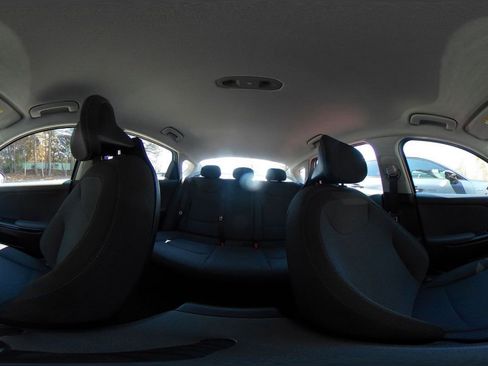 Used 2025 Kia K4 LXS image 43