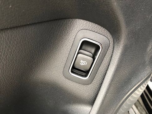 New 2025 Mercedes-Benz CLA 250 4MATIC image 13