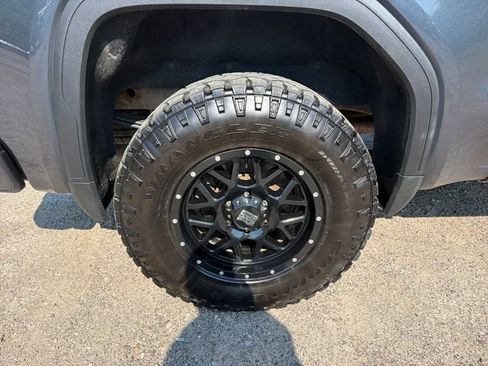 Used 2020 GMC Sierra 1500 Elevation w/ Elevation Value Package AWD/4WD image 30