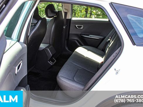 Used 2025 Kia K4 FWD image 18