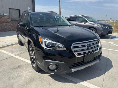 Used 2016 Subaru Outback 3.6R Limited image 3