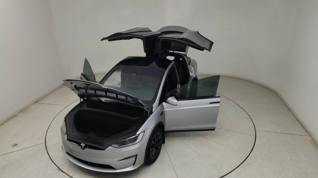 Used 2024 Tesla Model X AWD/4WD image 31