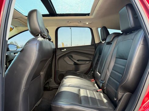 Used 2018 Ford Escape SEL image 18