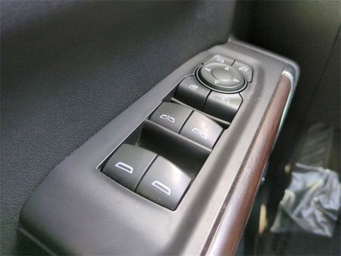 Used 2021 GMC Sierra 1500 SLT w/ SLT Premium Plus Package image 29