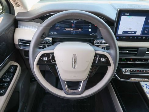 Used 2023 Lincoln Corsair AWD w/ Equipment Group 101A image 8