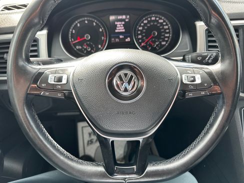Used 2018 Volkswagen Atlas SE AWD/4WD image 23