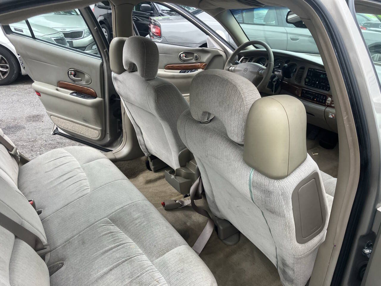 Used 2001 Buick Le Sabre Custom w/ Luxury Pkg FWD image 28