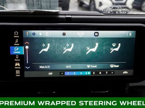 Used 2025 Jeep Gladiator Sport image 13