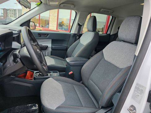 Used 2024 Ford Maverick XLT image 10