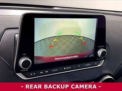 Certified 2023 Nissan Sentra SV FWD image 14