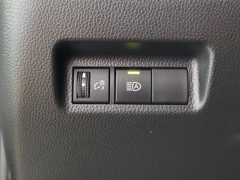 Used 2024 Toyota RAV4 LE AWD/4WD image 23