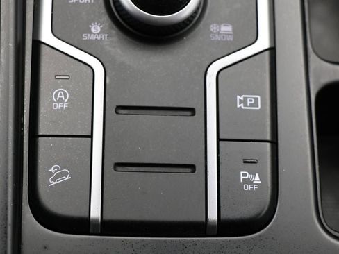 Used 2023 Kia Sorento S image 28