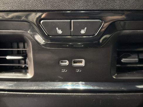 Certified 2024 GMC Sierra 1500 AT4 w/ Technology Package image 14