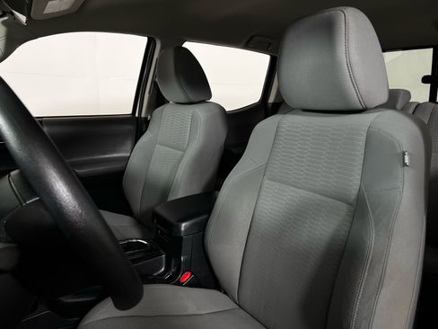 Used 2019 Toyota Tacoma SR w/ SR Convenience Package image 13