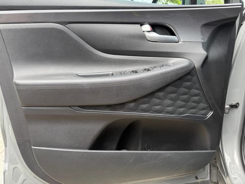 Used 2022 Hyundai Santa Fe SE image 17