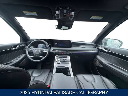 Certified 2025 Hyundai Palisade Calligraphy AWD/4WD image 16