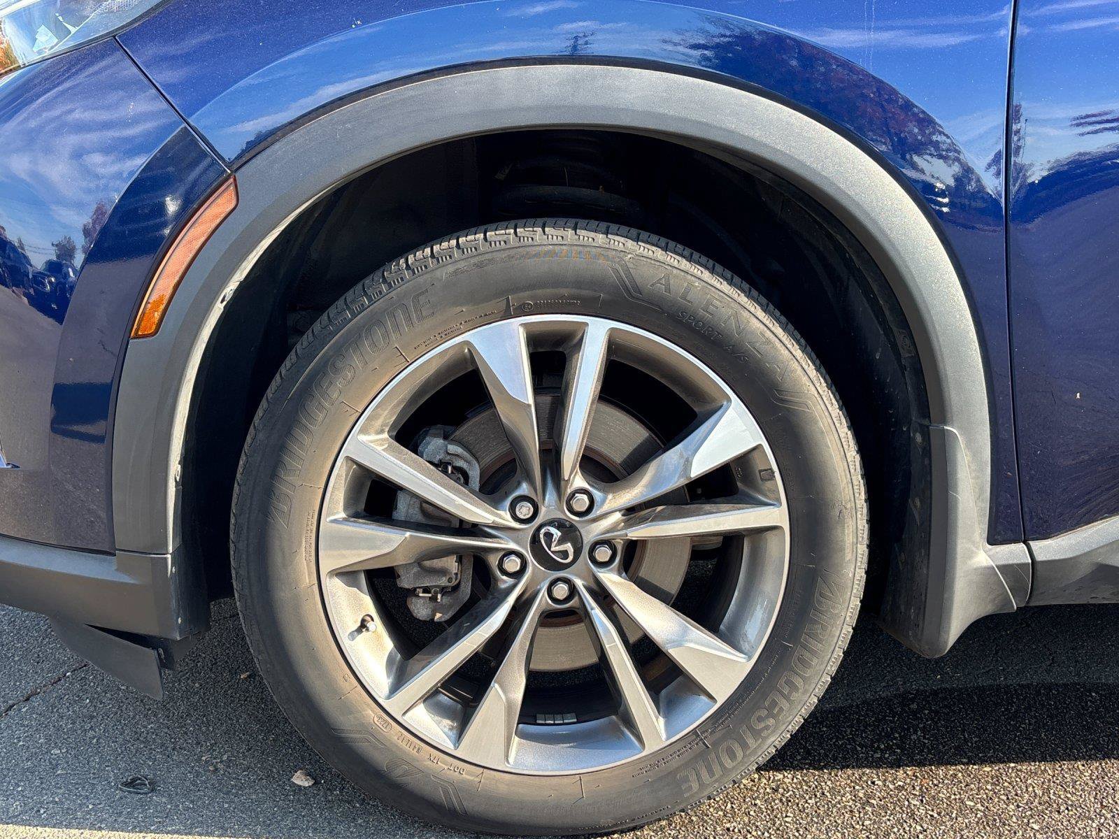 Used 2023 INFINITI QX60 Luxe w/ Cargo Package FWD image 9