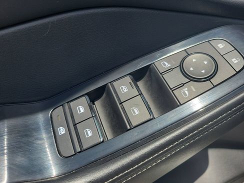Used 2025 Nissan Rogue SV FWD image 14