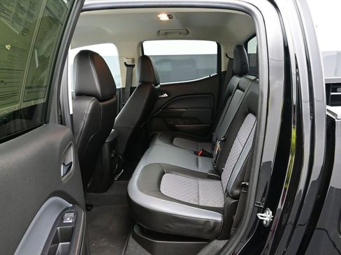 Used 2022 Chevrolet Colorado Z71 image 13