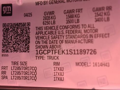 Certified 2025 Chevrolet Colorado ZR2 w/ Midnight Edition image 39