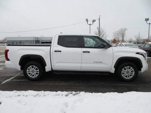 Used 2025 Toyota Tundra SR5 image 6