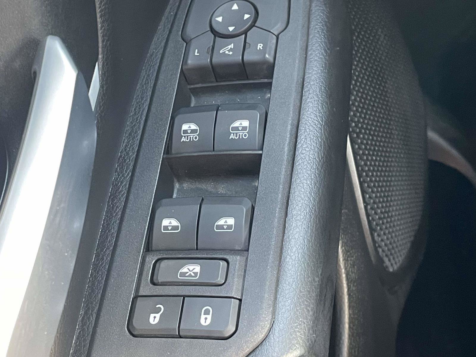 Used 2025 RAM 1500 Big Horn AWD/4WD image 11
