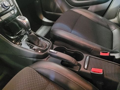 Used 2019 Buick Encore Preferred AWD/4WD image 26