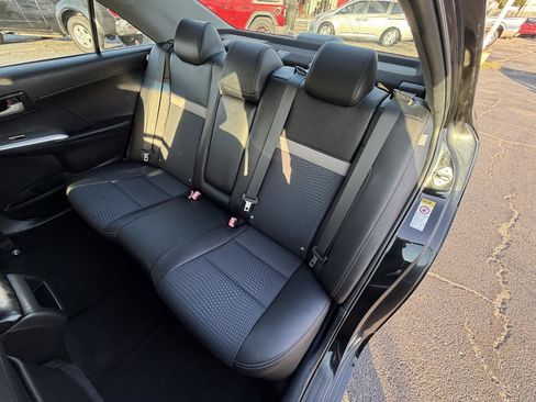Used 2014 Toyota Camry SE FWD image 12
